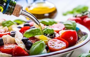 Kanserle savaşan besinler listesi! Kefirden balığa, zeytinyağından kuru baklagillere... Bu besinleri sofranızdan eksik etmeyin