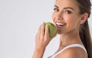 Metabolizmayı motor gibi çalıştırıyor, vücuttaki ödemi söküp atıyor! Yazın bu besinleri bol bol tüketin