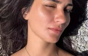 Tuba Büyüküstün Bodrum’da İkizleriyle Tatil Keyfi Paylaştı!