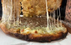 Anadolu'nun Pizzası! Konya'ya Gelen Tatmadan Dönmüyor! Osmanlıdan Günümüze Uzanan Lezzet: 15 Farklı Çeşidiyle Yağ Somunu
