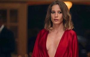 Serenay Sarıkaya'dan Duygusal Bayram Mesajı! Takipçileriyle Dertleşti
