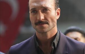 “İKİNCİ ADAM OLMAKTAN ÇOK MEMNUNUM”