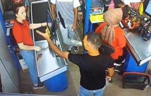Kadın kasiyere dehşeti yaşattı: Yumruklayıp kaçtı