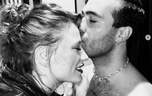 Mert Demir'den Serenay Sarıkaya'ya Romantik Doğum Günü Mesajı
