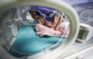 Gazzeli doktorlar çaresiz! Prematüre bebekler hayat mücadelesi veriyor