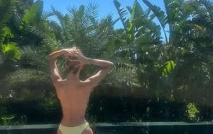 Şevval Şahin'den Çarpıcı Tatil Paylaşımı! Havuzda Üstsüz Pozu Sanal Medyayı Salladı
