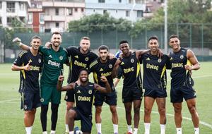 Fenerbahçe’de Feyenoord mesaisi sürüyor