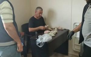 Dilenci değil yürüyen ATM! Üzerinden çıkan paranın miktarı şoke etti