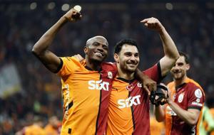 Galatasaray'da gözden düşen milli futbolcu, ayrılığa yeşil ışık yaktı!