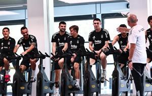 Beşiktaş, günün ilk antrenmanını yaptı