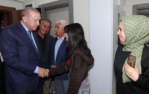 Cumhurbaşkanı Erdoğan'dan Adıyaman'da köy evlerinde aile ziyareti