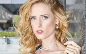 Wilma Elles’in Serveti Dudak Uçuklatıyor! Ünlü Oyuncu Kazancını Türkiye’de Değerlendiriyor