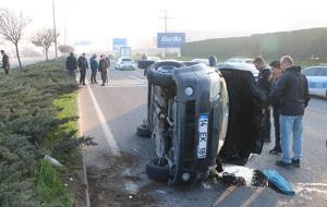 ÖLÜME MAKAS: Kontrolden çıktı, takla attı