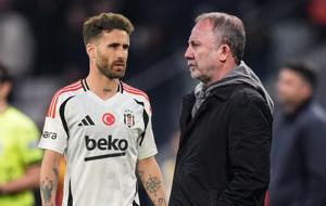 Evinde bir kez daha puan kaybeden Beşiktaş'a eleştiri: Tam Rafa Silva'nın maçıydı