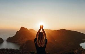 Yeni Yılda Kendinize Hediye: Zamanı Yavaşlatın! Zamanla Barışmak İçin 5 Dakika Yeter