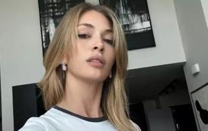 Yasemin Kay Allen’dan Pasifik’te nefes kesen jet ski gösterisi!