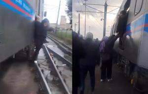 Topkapı'da tramvay raydan çıktı; yolcular tahliye edildi