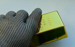 Yeni yıl öncesi bir rekor daha! Ons Altın 4.525 doları geçti