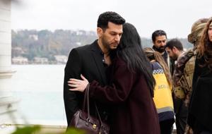 CUMARTESİ GECELERİNE DAMGA VURAN ÇİFT