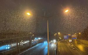 İstanbul beyaza büründü: İşte o kareler...
