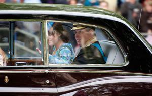 Kraliyet Ailesi'nde ipler koptu! Kızı da terk etti...