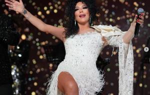 Verdiği kilolar olay olmuştu! Işın Karaca incecik halini paylaştı