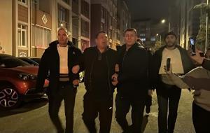 Kızının erkek arkadaşını pompalı tüfekle yaraladı