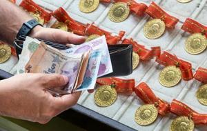 Türkiye’nin altın haritası ortaya çıktı! Yer altında 1 trilyon dolarlık güç, yastık altında dev servet