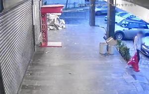 Polis her yerde arıyor! Beylikdüzü'nde Türk bayrağı provokasyonu: Bilerek aşağı doğru çekiyor