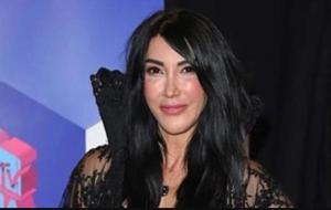 Hande Yener o anı ilk kez anlattı: “Doktor ‘Sizi 10 yıl daha yaşatırız’ deyince yere çöktüm”