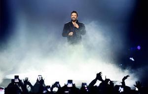 Tarkan'dan Hayranlarına Duygusal Mesaj! ‘Biraz Boşluğa Düşmüş Gibiyim’