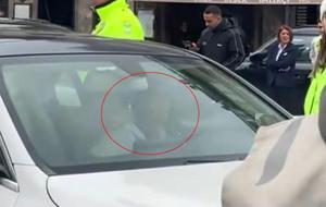 Bebek’te bir garip olay: Trafikte aracını durdurup dans etmeye başladı