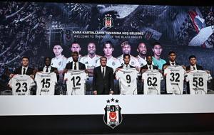 Beşiktaş, yeni transferleri için imza töreni düzenledi