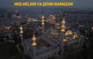 Hoş geldin ya şehri Ramazan! Mahyalar tek tek yandı, ilk teravih kılındı