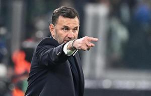 Galatasaray'da Okan Buruk değişikliğe gidiyor! Kadroya neşter vurulacak...