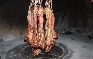 Siirt’in tescilli lezzeti büryan kebabı iftar sofrasının vazgeçilmezi oluyor