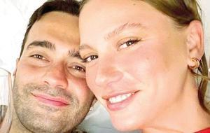 Serenay Sarıkaya ile Mert Demir Evleniyor mu? Ünlü Oyuncu Açıkladı
