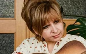 Pop müziğin efsane ismi söz yazarı Ülkü Aker hayatını kaybetti