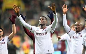 Trabzonspor'un dev golcüsü Onuachu'ya övgü dolu sözler: Yeter ki doğru kullanın