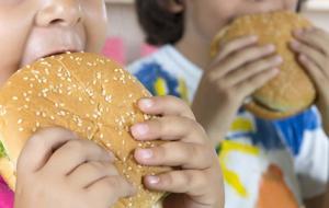 12 Haftalık Deney Şaşırtıcı Sonuçlar Verdi: Ebeveynlerin Stres Yönetimi, Küçük Çocuklarda Obezite Riskini 6 Kat Azaltabiliyor