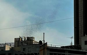 İsrail’in Birim 504'ü yine iş başında! Beyrut’a gökyüzünden bunları bıraktılar… Uyarı geldi: Sakın okutmayın, QR kodlu tuzak!