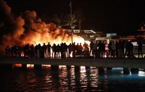  Milyonluk yatlar alev aldı