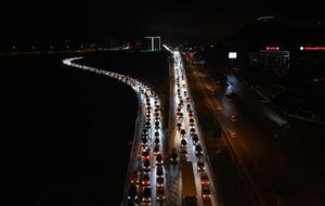  Araç kuyruğu 40 kilometreyi aştı