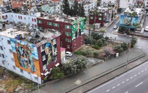 Toroslar’da açık hava müzesi! Binalar sanatla yeniden doğdu