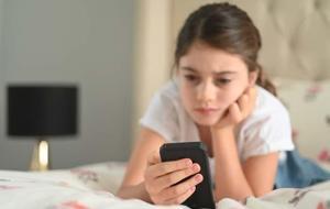 Sanal medya uyarısı: “İlişkilerde görünmeyen mesafe oluşturabiliyor”