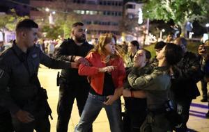 Tel Aviv’de Netanyahu’ya öfke: Savaş karşıtı İsrailliler sokaklara çıktı