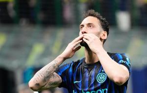 Galatasaray iddiaları sürerken Inter'den Hakan Çalhanoğlu hamlesi!