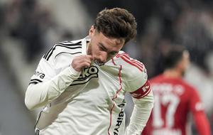 Beşiktaş'ın kaptanı Orkun Kökçü, Antalyaspor maçına damga vurdu