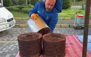 30 Yıllık Gelenek! Trabzon'un Vazgeçilmez Lezzeti: Tenekede Mısır ekmeği