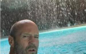 Jason Statham Antalya’da! Tatil kareleri sanal medyada büyük ilgi gördü